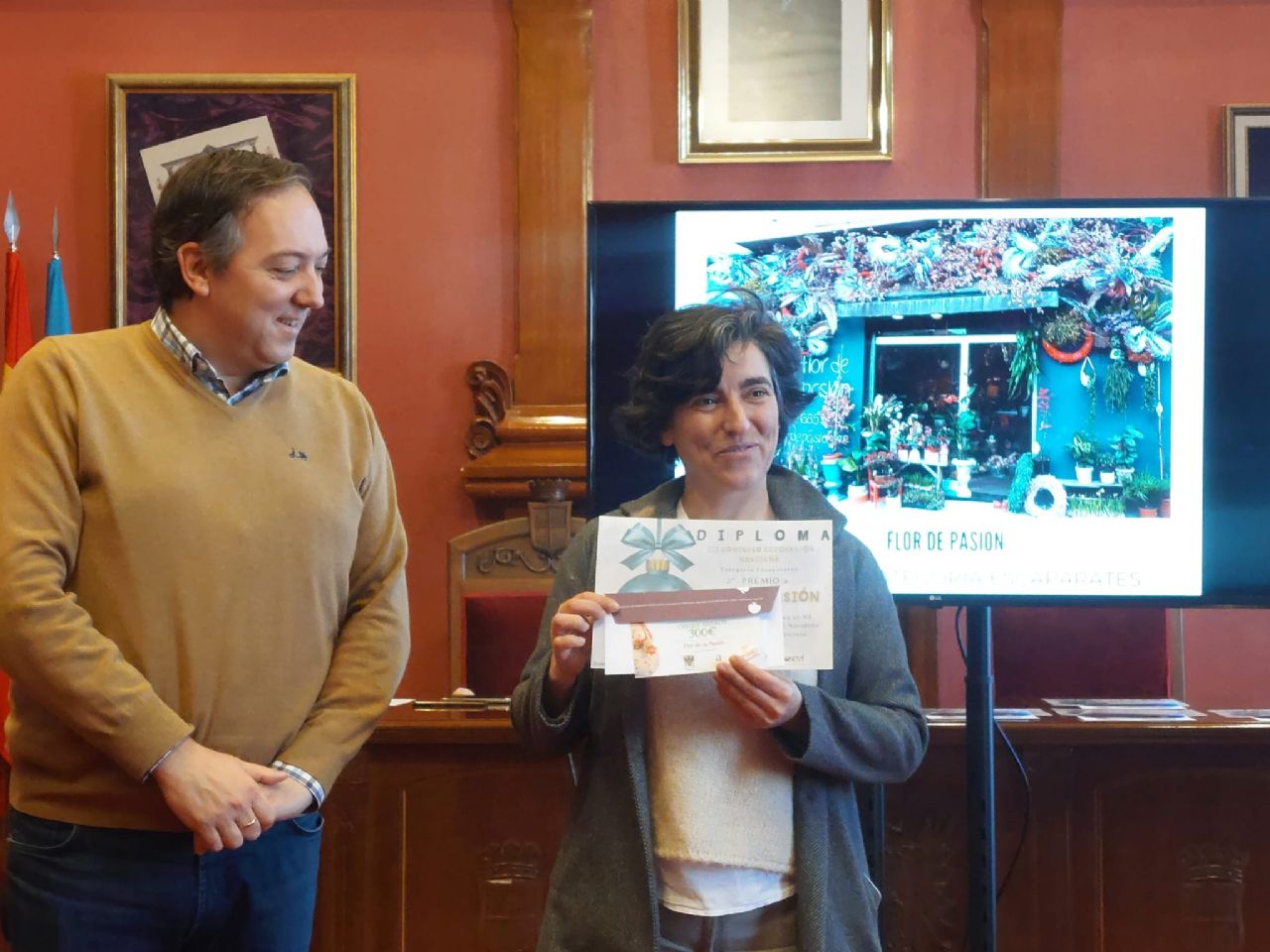 2 Premio categora Escaparates: Flor de Pasin