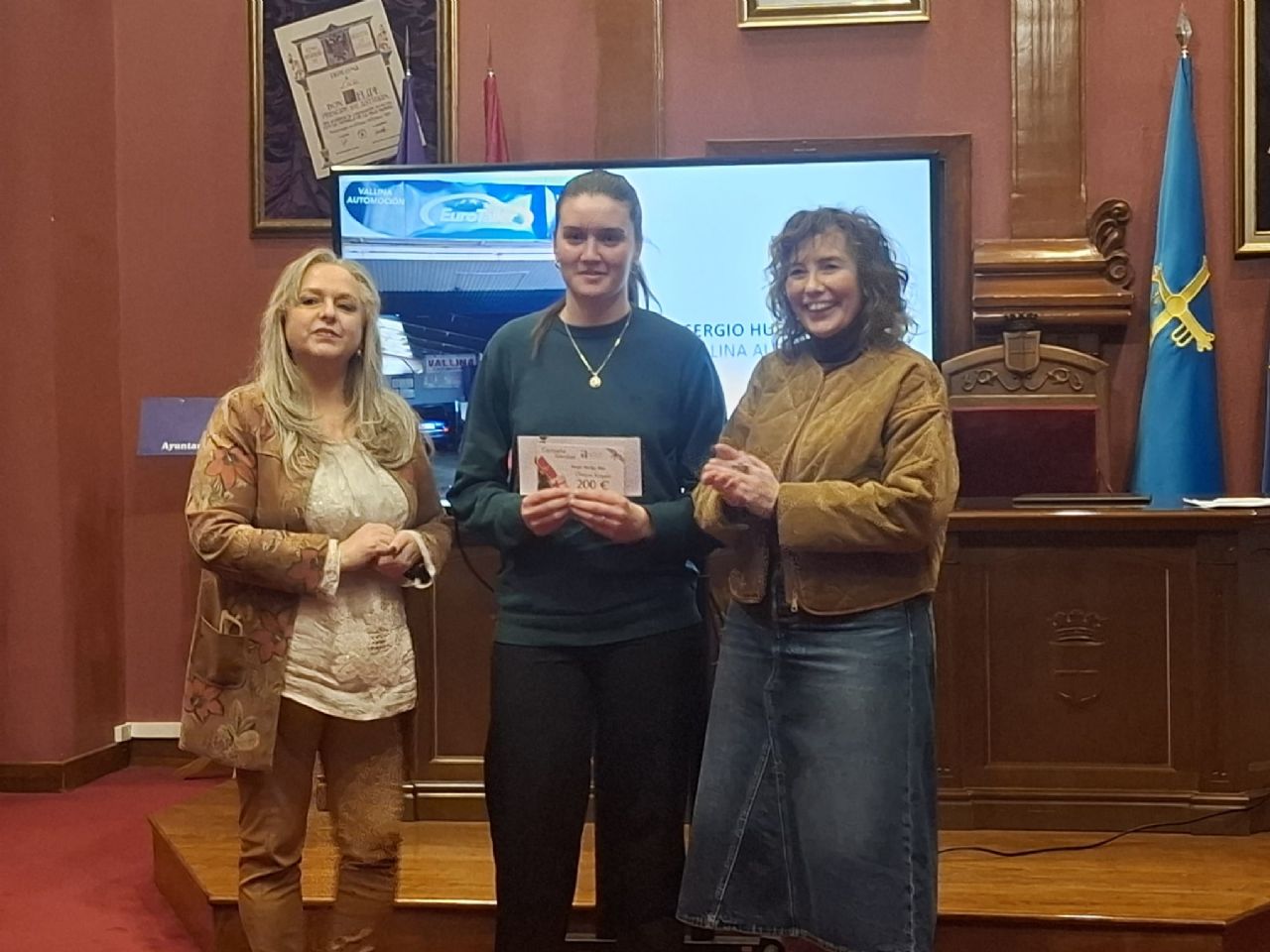 Representante de Sergio Huelga Alba